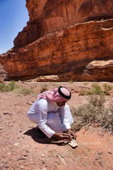 Wadi Rum - Zeep maken van een woestijnbloem