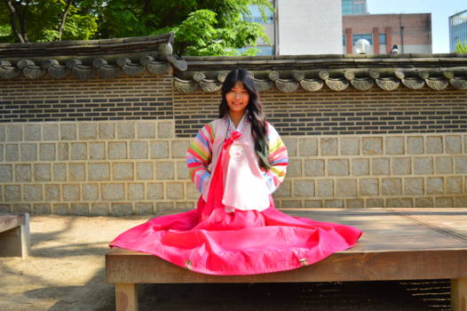 Seoul - Meisje in traditionele kledij