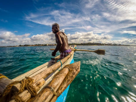 Hikkaduwa - De local die ons met zijn bootje naar een snorkelplek bracht