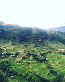 Vietnam - De kabelbaan naar fansipan mountain in Sapa.