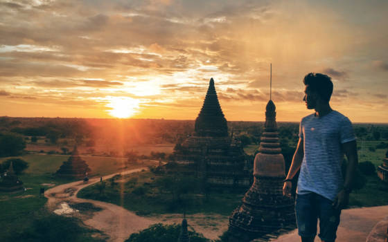 Myanmar - Sunrise in Bagan!