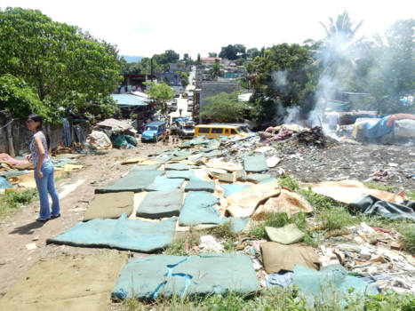 Filipijnen - Recycling foam for new matrasses