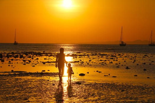 Krabi - Crowded Railey beach