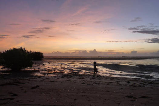 Palawan - Strolling down the beach...