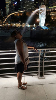 Singapore - Thirsty at the Merlion/Fuerlerton