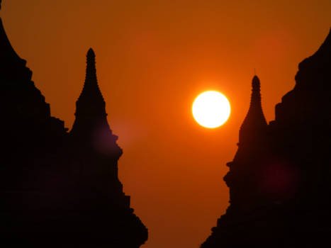Myanmar - Zonsopkomst in Bagan, Myanmar