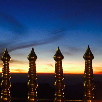 Sri Lanka - Om 2.00 am vertrokken voor dit plaatje, bovenop Adams Peak!!