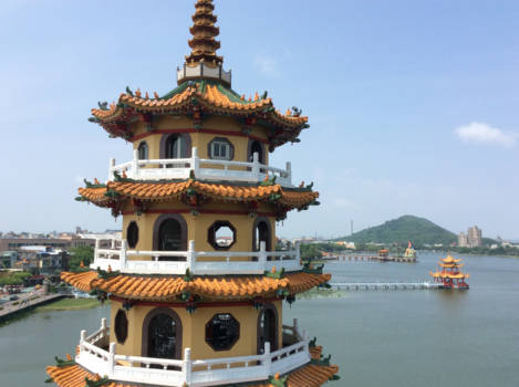 Taiwan - Dragon tower