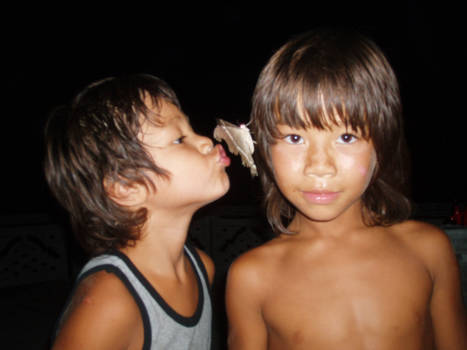 Filipijnen - De twee broers tijdens hun vakantie in de Filipijnen.... wat een LIEFDE, Xxx