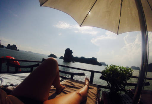 Halong Bay - Cruising halong bay