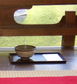 Japan - Groene thee in een theehuis.