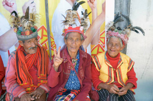 Filipijnen - Dames en heren die we onderweg tegen kwamen in de bergen.