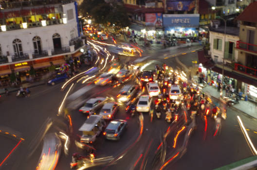 Vietnam - Oversteken? Nooit stoppen of terug gaan!