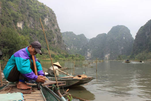 Ninh Binh - De welverdiende pauze van onze gids.