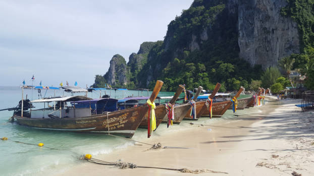 Koh Phi Phi - Just a regular day at the office