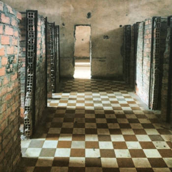 Phnom Penh - Nog steeds gevangen / 4 dode textielarbeiders toen er gevraagd werd om loonsverhoging