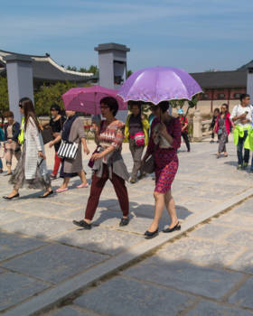 Seoul - Afraid of tanning