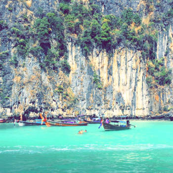 Koh Phi Phi - Life it to short, picture every beautiful moment❤️,