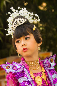 Myanmar - Birmese beauty!