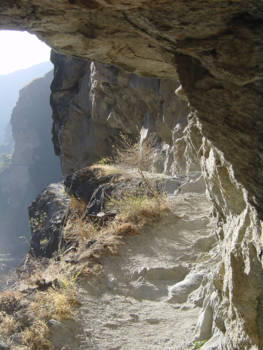 Tiger Leaping Gorge - Uitgehouwen paden