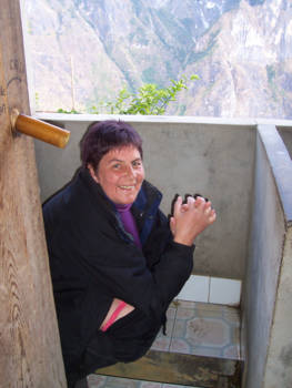 Tiger Leaping Gorge - De damestoilet met vergezicht