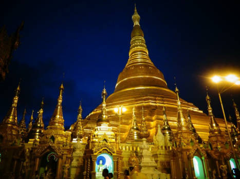 Myanmar - 'De magische Shwedagon pagode van Myanmar'