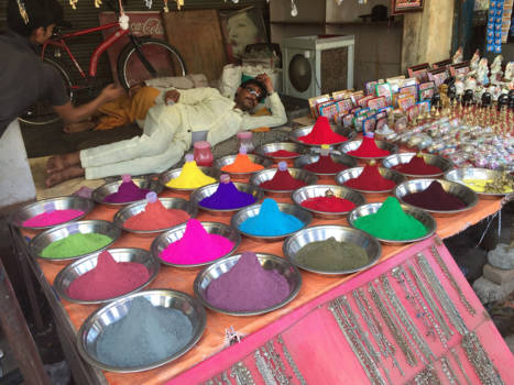 India - Van alle 'kleuren' thuis.