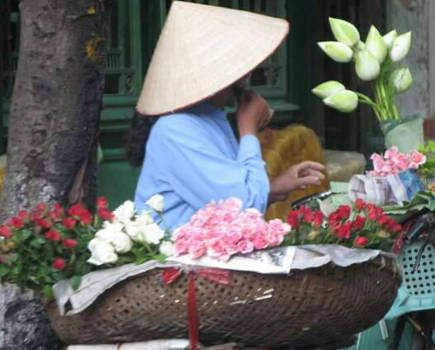 Vietnam - Street vendor Hoi An
