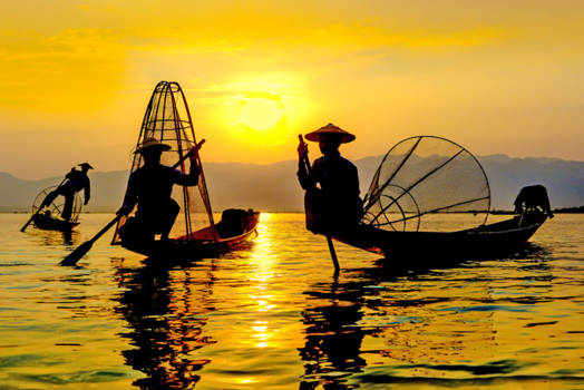 Myanmar - sunset inlelake
