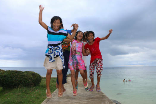 Filipijnen - Happy faces in Oslob, Philippines