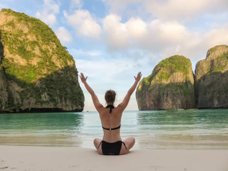 Thailand - Early bird in Maya Bay