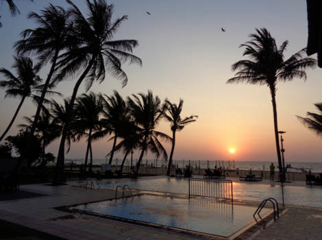 Sri Lanka - 2017 Genieten van de zonsondergang vanaf het hotelterras in Negombo, Srilanka
