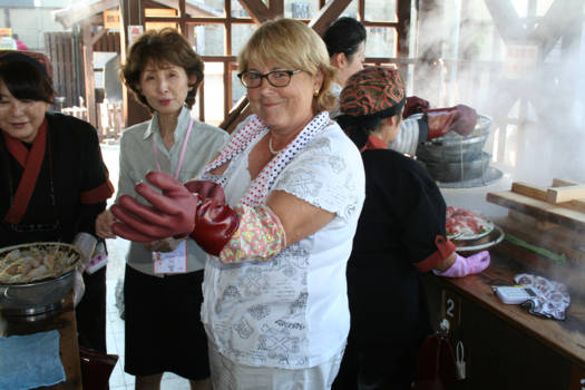 Japan - Zelf koken in natuurlijke stoom in Beppu