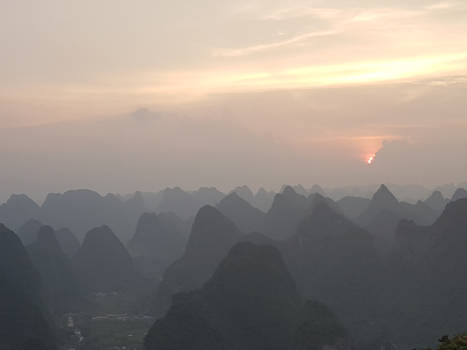 China - Yangshuo karstgebergte sunset