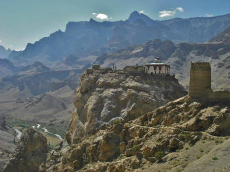 Ladakh - Hooggelegen boeddhistisch klooster (naast fortruïne)