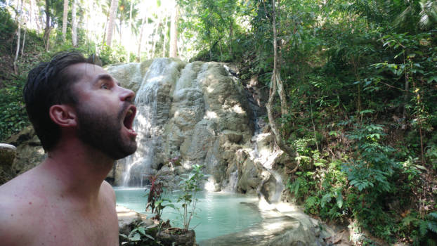 Filipijnen - Uitgang van de sportdrankjesfabriek