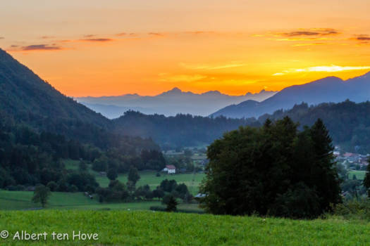 Mongolië - De avond valt in de alpen van Kamnik, Slovenië