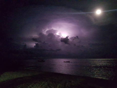 Filipijnen - Thunder in the night