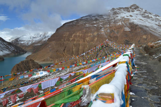 Tibet - Op de Karo La pas, bijna 5000 meter hoog in Tibet, schitterend!