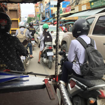 Cambodja - Verkeer in Phonm Phen
