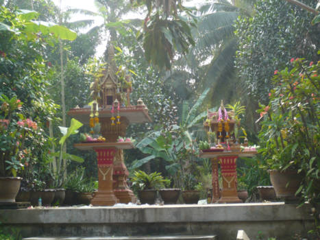 Thailand - Een offer brengen is soms noodzakelijk...