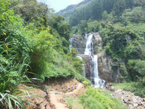 Kandy - waterval vlakbij Kandy