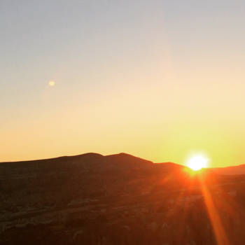 Cappadocië - Sunrise, prachtig dagelijks terug kerend ritueel