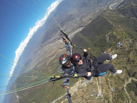 Pokhara - Whieeee, zweven in de lucht