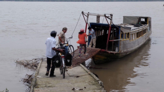 Rondreis Zuid-Vietnam - Vele ferry's om alle Mekong armen over te steken