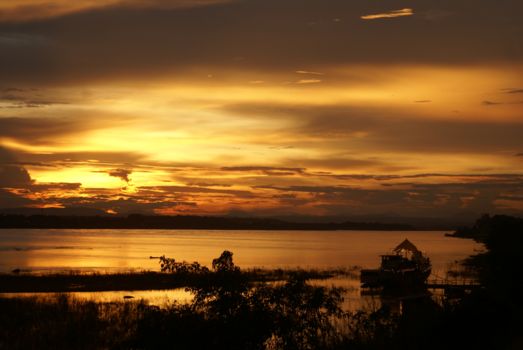 Vientiane - Mekong. River of gold.