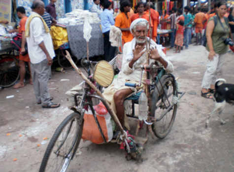 Varanasi - Ik ben gelukkig en maak zelf wat ik nodig heb om vrij te zijn.
