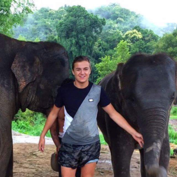 Rondreis Thailand in twee weken - Olifanten wassen en knuffelen