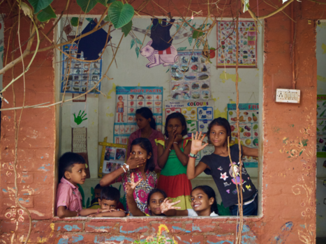 India - Een doorkijkje in schooltje voor Indiase weeskinderen.