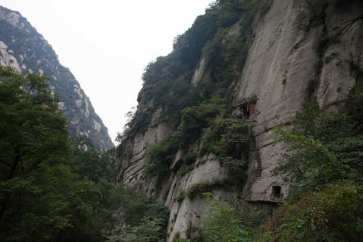 Xi’an - Mount Huashan cave house